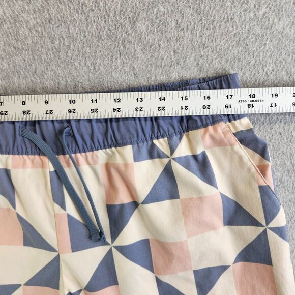 The North Face Shorts Womens XL Patchwork Class V Lake Beach Kayaking Hiking - Picture 6 of 14